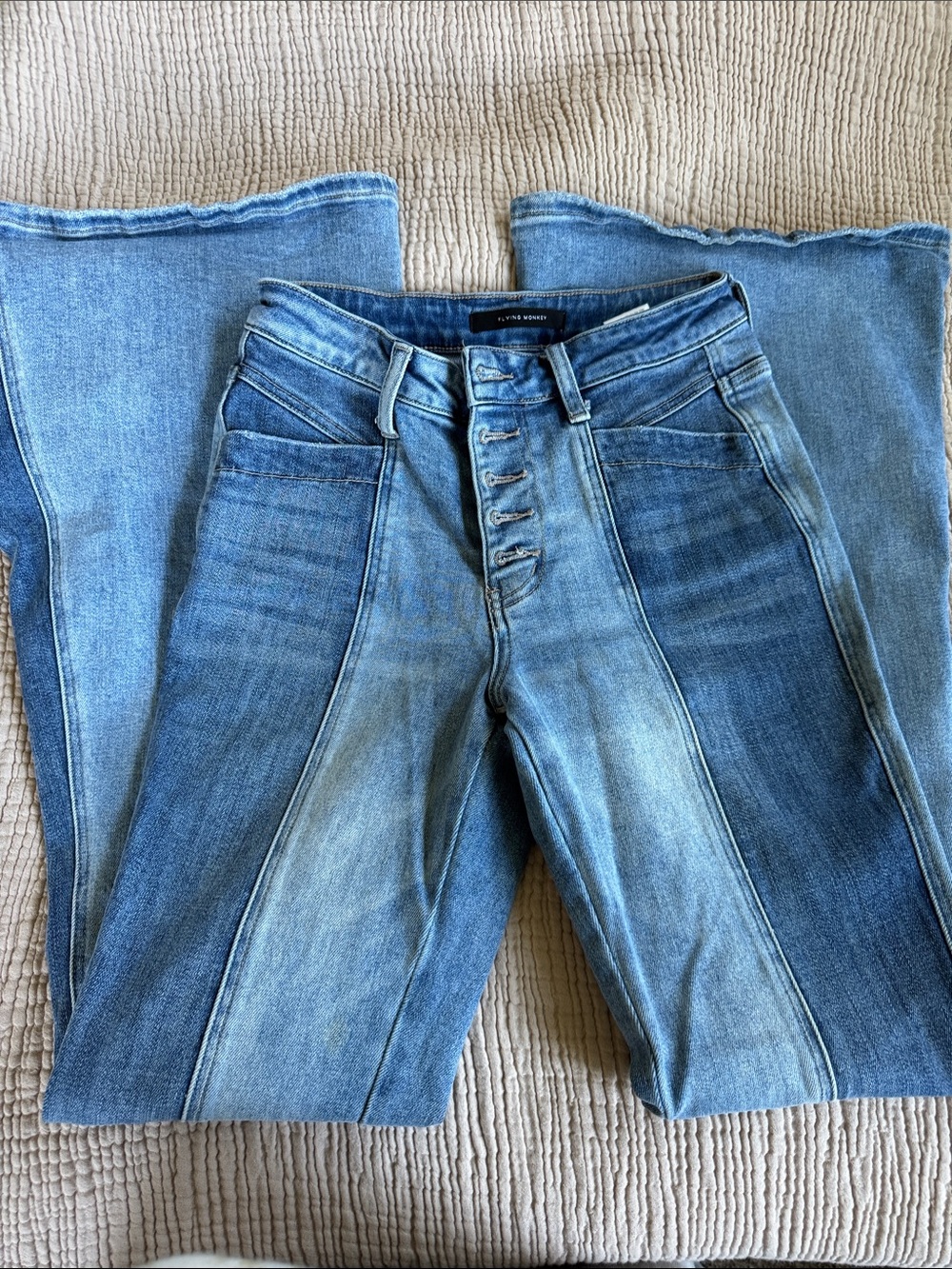 Flying monkey Two-Tone Blue Women’s Jeans 26 long flare bottom - Picture 2 of 3